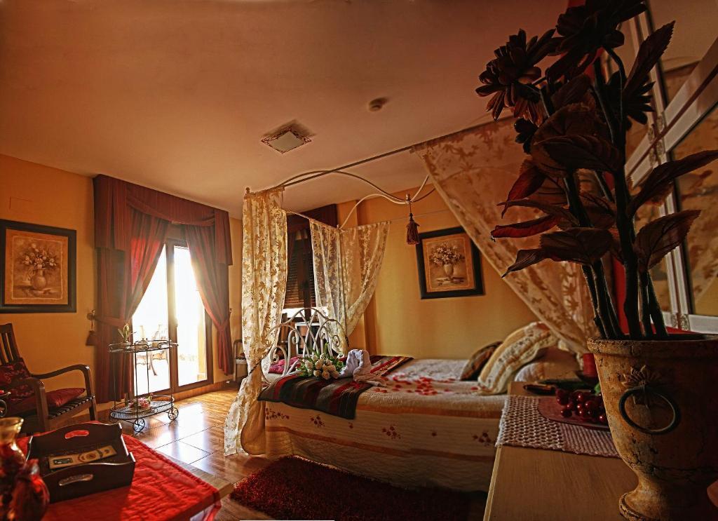 Laurel de la Reina Bed&Breakfast - Boutique La Zubia  Extérieur photo